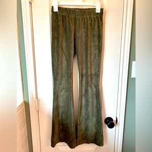 Soft corduroy stretch flare yoga pants